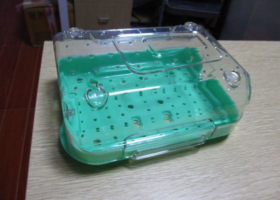 Single Cavity OEM Injection Molding For Gloss Finish PC Makrolon 2458 Travel Case